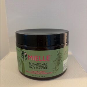 Mielle Rosemary Mint Strengthening Hair Mask